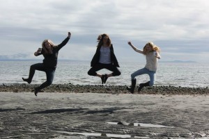 CassieSharpe-friends-jumping